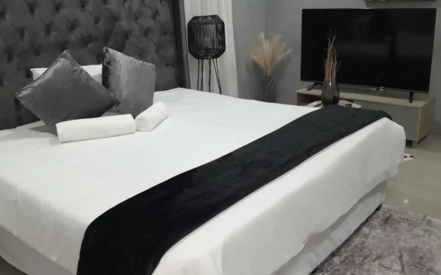 54 Malcolm Palace Room