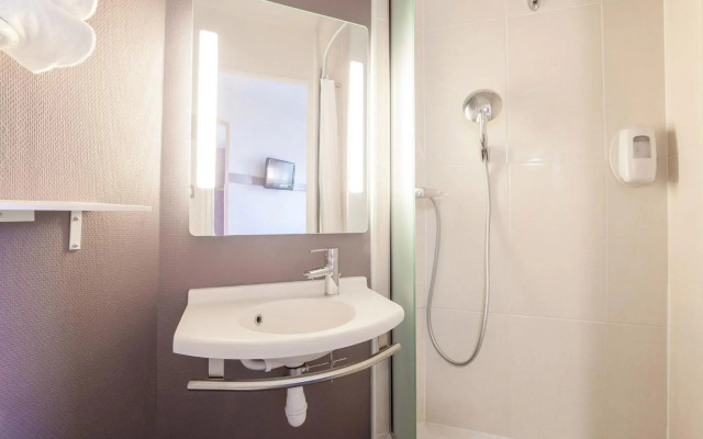 B&B HOTEL Marne-la-Vallée Bussy