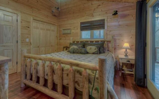 Colby's Cabin by Escape to Blue Ridge