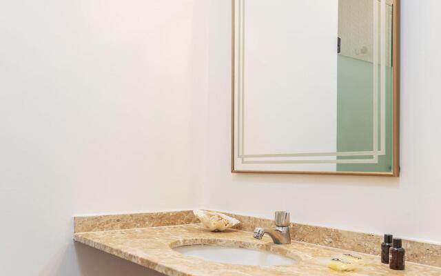 Duplex em Búzios com Suítes e Piscina | CLC 11