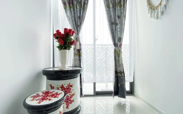 Stunning 2Br Apartment At Daan Mogot City