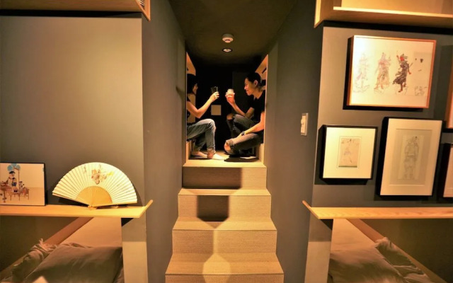 Aet Hotel