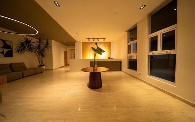 Sdq, Gym, Pool, 1br 2B, Downtown F7