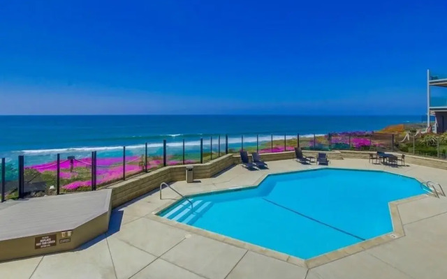 Work-Friendly Oceanfront Condo with Pool and Spa Access SURF25 by RedAwning