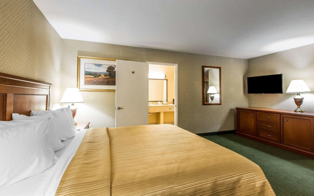 Quality Inn Near China Lake Naval Station