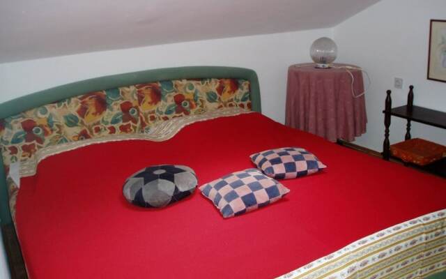 Holiday House Mira