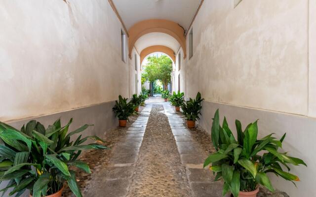 Palazzo De Gregorio Apartments - Iris - CAV/CM