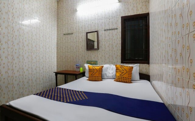 Spot On 49026 Ams Guest House