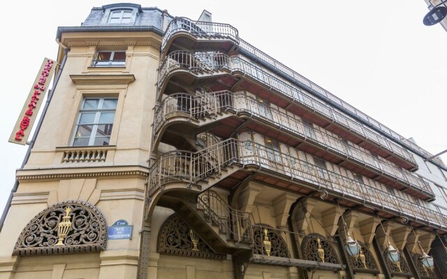 New Heights Near The Tuileries