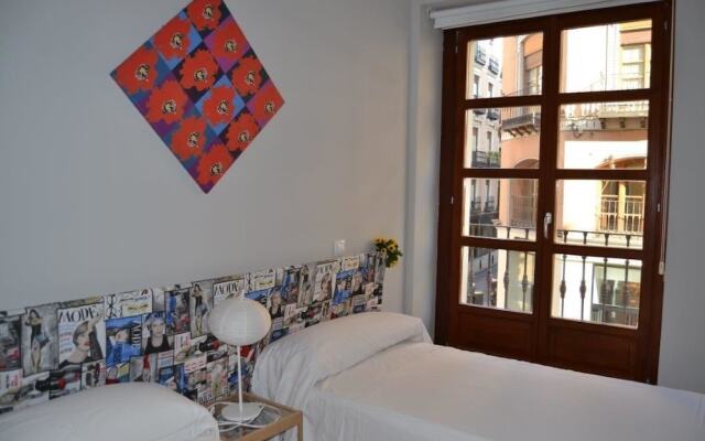 Apartamentos Dos Torres - Alfonso I