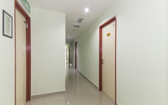 OYO 444 KL Empire Hotel