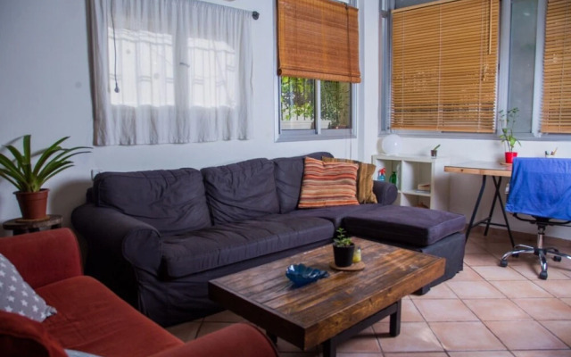 Stylish Perfect 2BR Tel Aviv Beach Apt