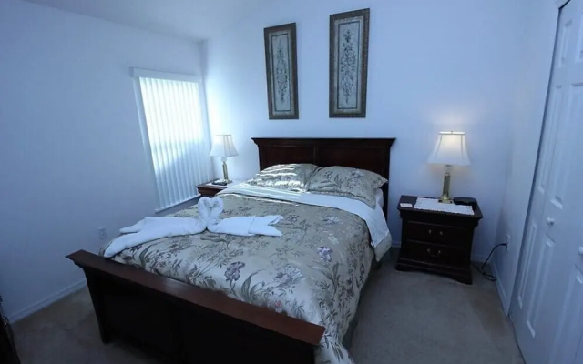 86478 4 Bedroom Pool Home, Lakeside Kissimmee
