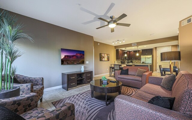 Villa Toscana 2 Bedroom Condo by RedAwning