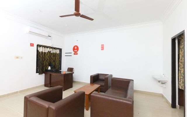 OYO Flagship 15924 Jas Residency
