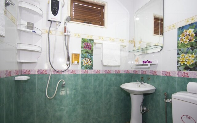 Villa Adelle Bang Tao 2 bedroom house