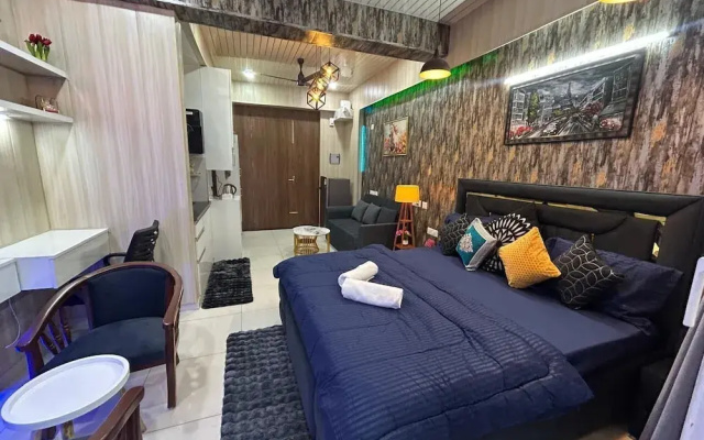 Spacious 1bhk for 6 Guests King & Sofa Beds Zirakpur,chandigarh,mohali,tricity
