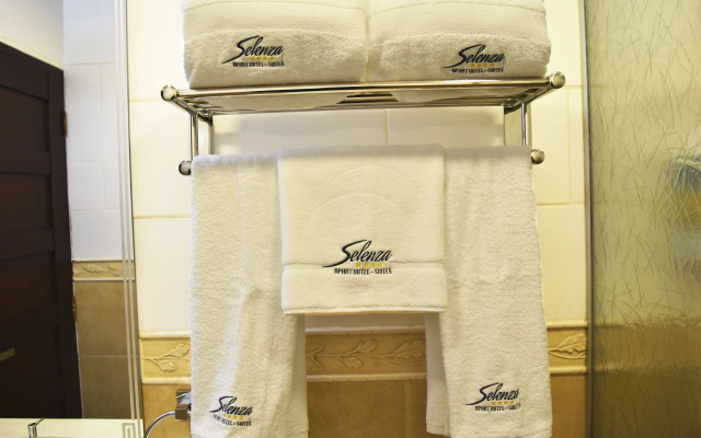 Selenza Apart Hotel