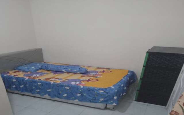 OYO 92881 Nany Ayahanda Syariah