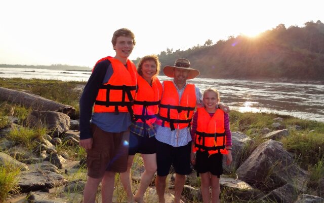 Mekong Riverside Resort & Camping