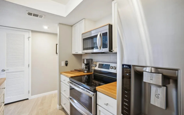 Land's End 1-306 Bay Front- Premier