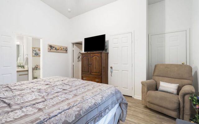 Home on the Golf Range - Holiday Hills Branson - Golf Resort - Outdoor Pools