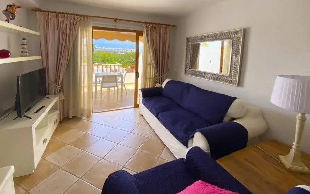 Close to beach with pool & sea views 209