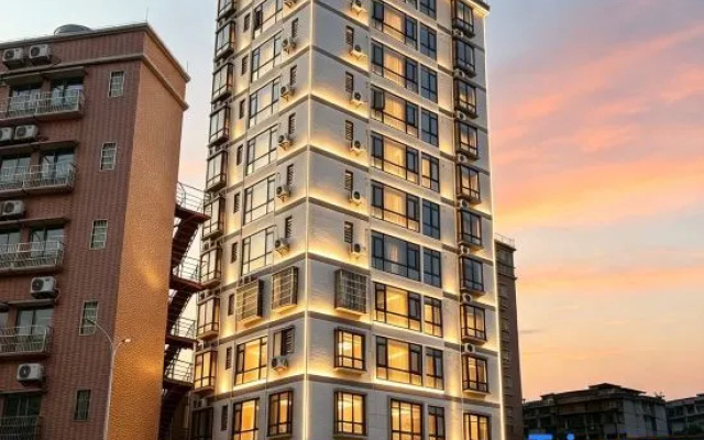 Zhaoqing Yuezhimei | Modern·City·Design Inn (Sihui Wuyue Plaza) – Exterior – Zhaoqing