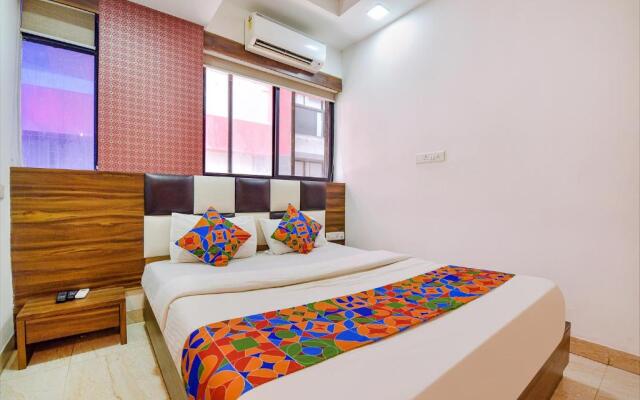 Fabhotel Acropole Inn