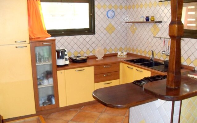 Apartment With 2 Bedrooms in San Donaci, With Wifi