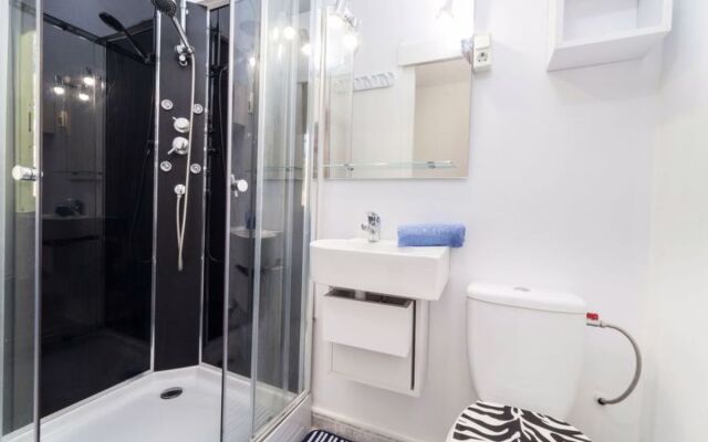 House Mercury Lloret de Mar