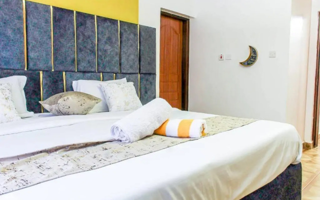 Blissful 2 bedroom fully furnished with parking.