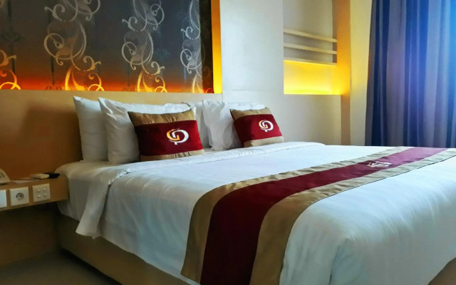 Grand Parama Hotel