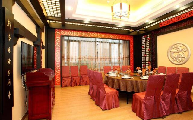 Zhongshan Junyi Apartment Hotel