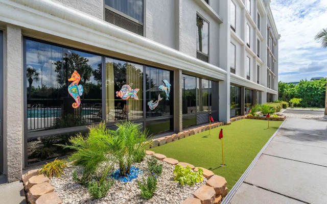 Comfort Inn & Suites St. Pete - Clearwater International Airport