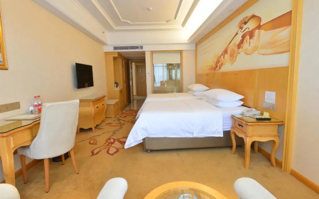 Vienna International Hotel (Huizhou Daya Bay Coastal Park Branch)