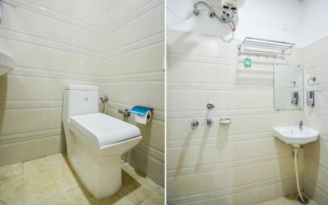 OYO 64736 Hotel Gold