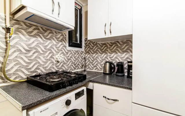 Modern Studio Flat Close To Profilo Shopping Mall