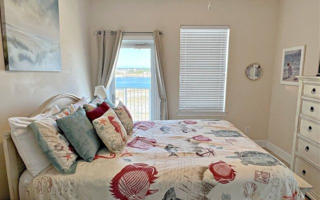 Regency Isle 501 3 Bedroom Condo by RedAwning