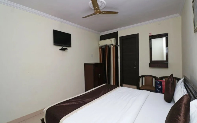 OYO 23009 Hotel Maxx