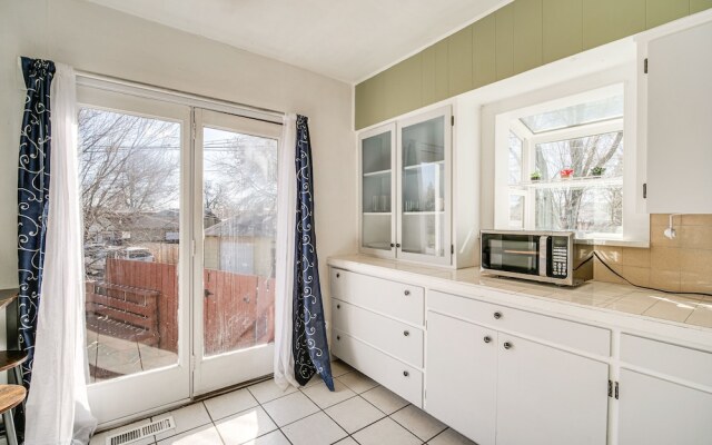 Klamath Falls Home w/ Deck ~ 1 Mi to Downtown