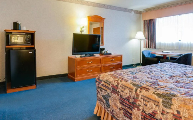 Nob Hill Motor Inn