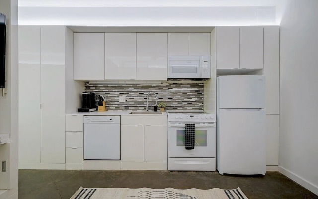 FRONTDESK Tremont Oaks Micro Apts Cleveland