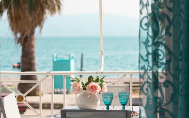 Sugar Blue - Apartment on the beach