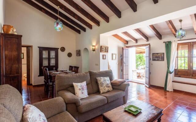 Casa El Trigal Villanueva de la Concepcion by Ruralidays