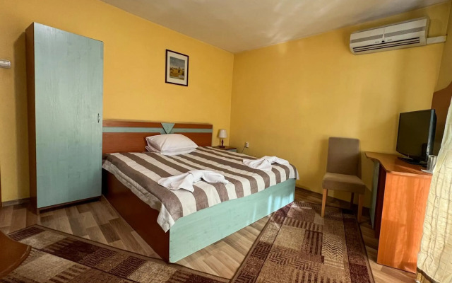 Hotel Alpha