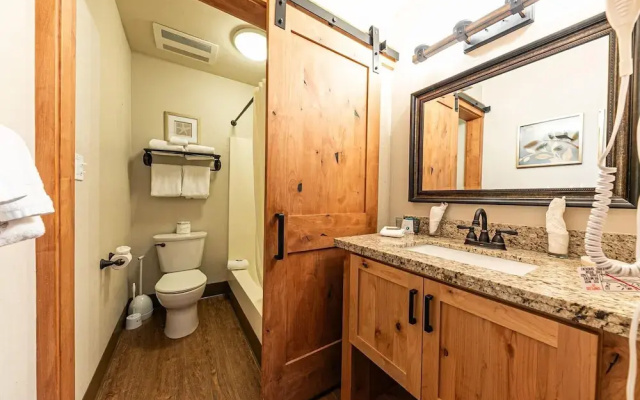 243 Bldg C 1 Bedroom Condo