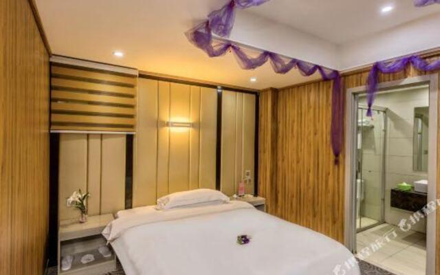 Xinshidai Holiday Hotel