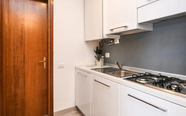 Zoe Apartment
