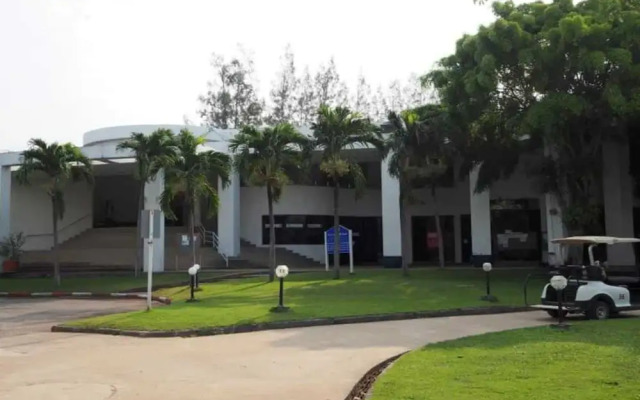 Sawang Resort Golf Club and Hotel